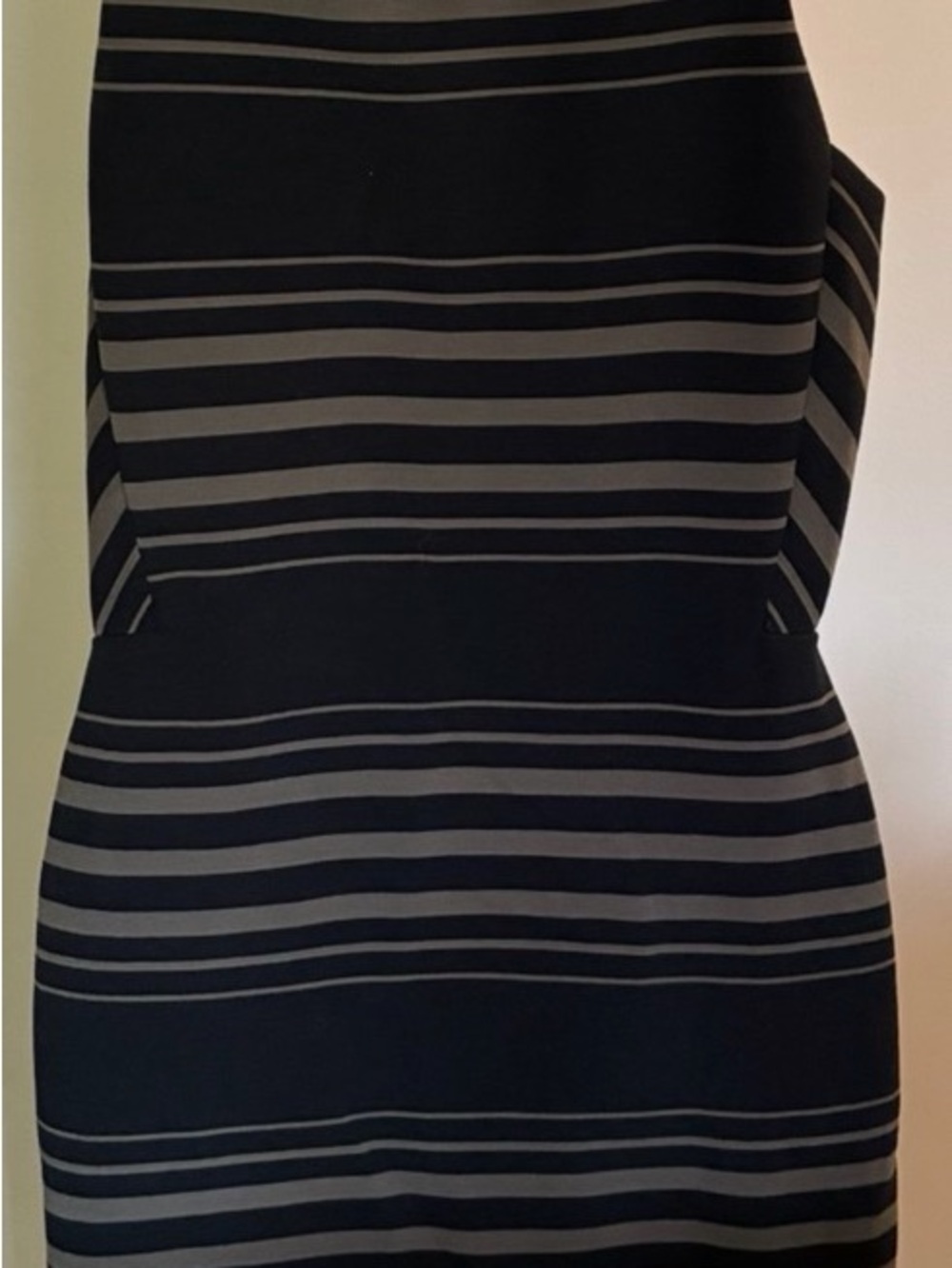 Banana Republic Sleeveless Sheath Dress Structured Fit Black Green Women Sz 2